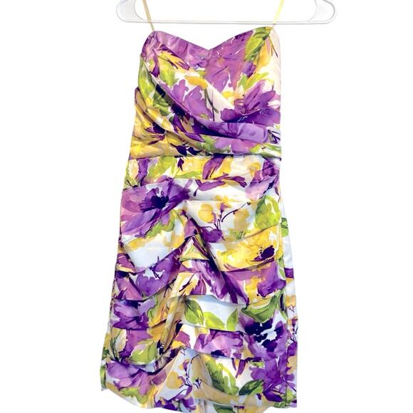 ⭐ 🔥 50% OFF SALE — FINAL PRICE Strapless Floral Mini Dress Size 11/12 NWT - Picture 2 of 8